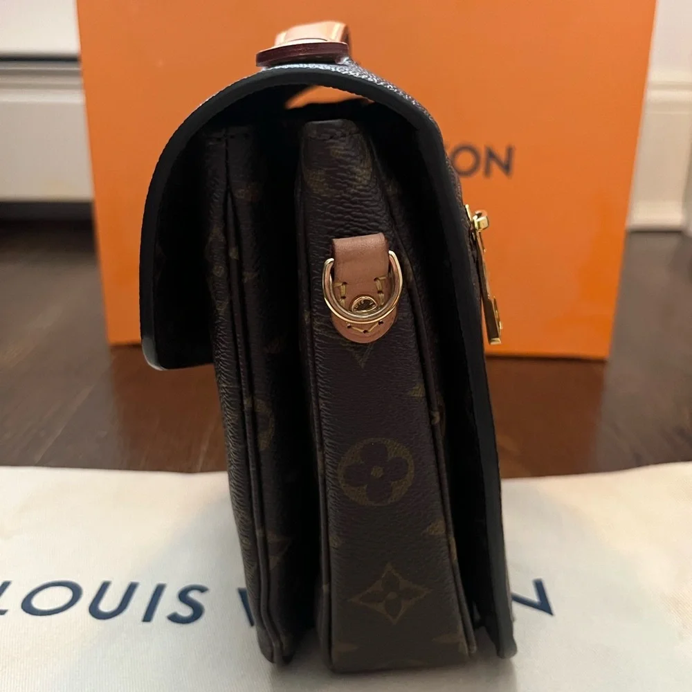 Louis Vuitton Monogram Pochette Métis - Picture 11 of 15